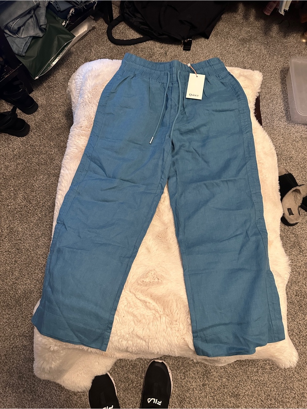 Quince Women's Blue Drawstring Linen Joggers